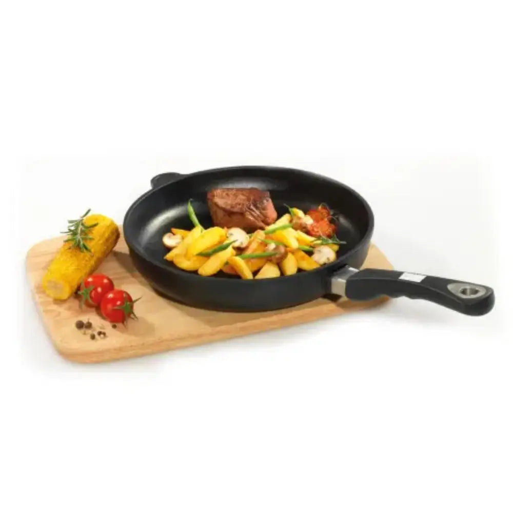 AMT Gastroguss Non-Stick Tossing Pan 28cm